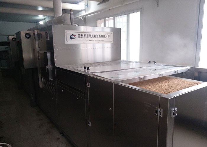 紅麥麩連續(xù)式微波烘干設(shè)備中糧集團(tuán)投產(chǎn)使用 紅麥麩連續(xù)式微波烘干設(shè)備中糧集團(tuán)投產(chǎn)使用